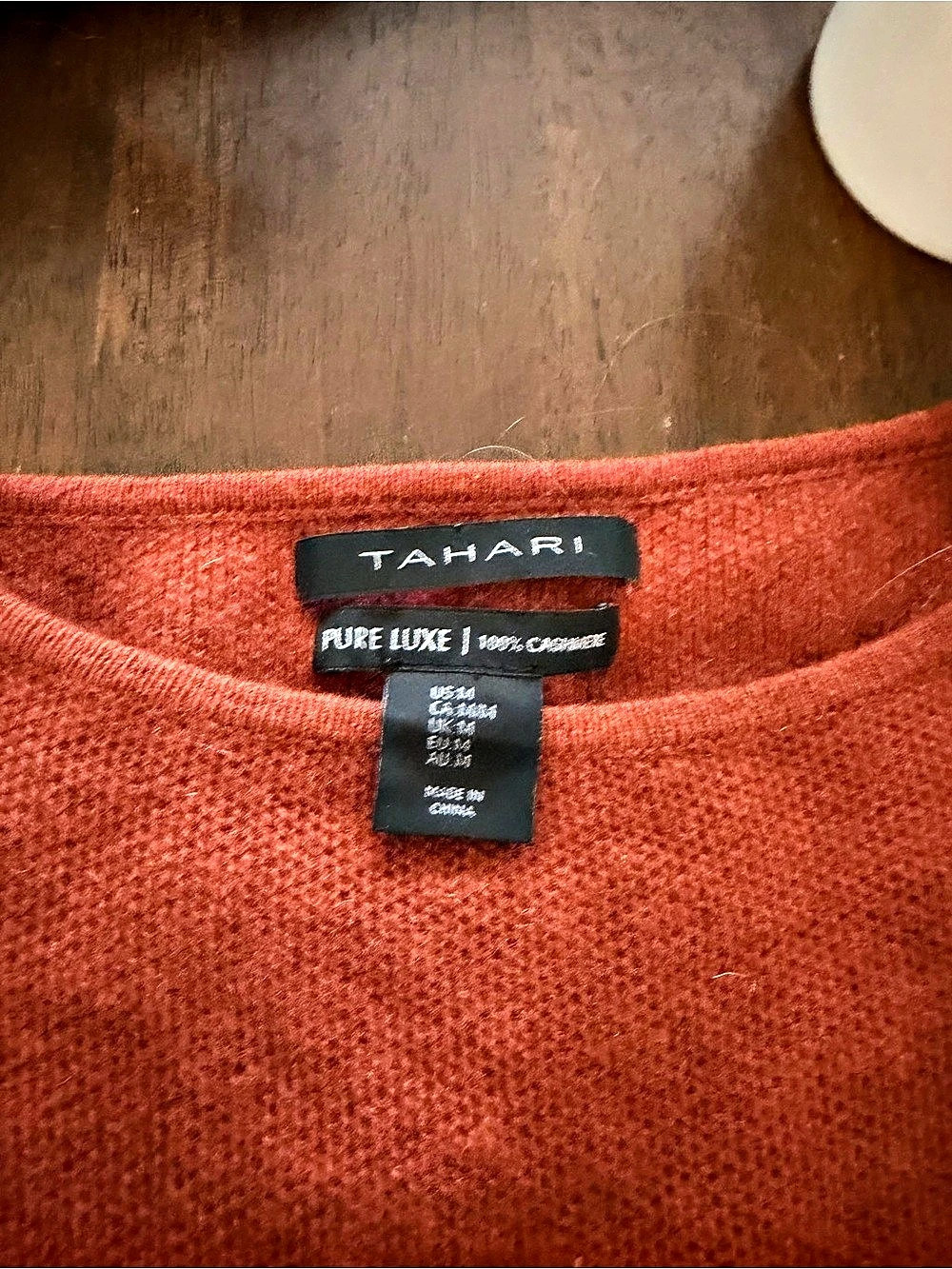 Tahari Cashmere Short Sleeve Top Size large - Picture 4 of 4
